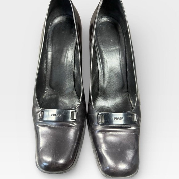 Prada Dark Gray Leather Heels size 39.5 , US size 9-9.5 - Picture 4 of 6